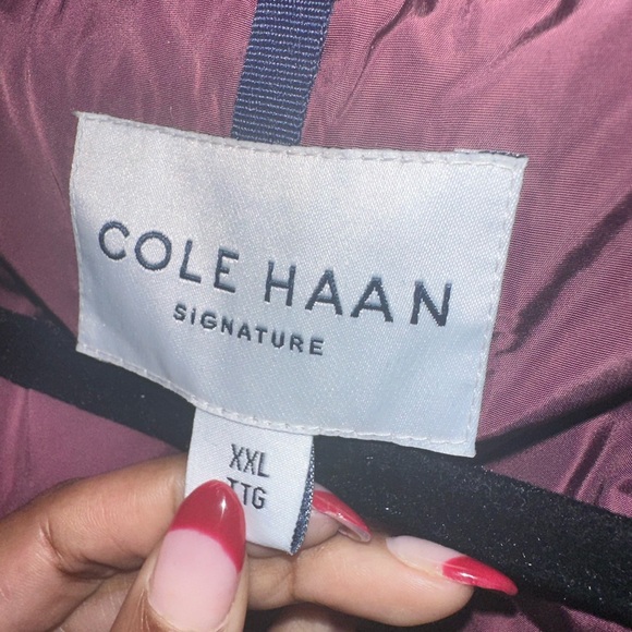 SOLD !! COLE HAAN SIGNATURE Women's 40" Taffeta Down Hooded Coat - Picture 7 of 9